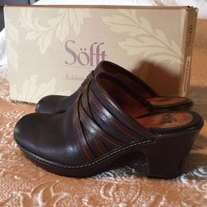 Sofft like new Leigh Mules, size 8 M. Black/Brown